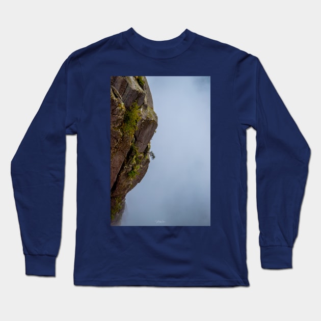 Mt Buffalo Gorge, Mt Buffalo, Victoria, Australia Long Sleeve T-Shirt by VickiWalsh